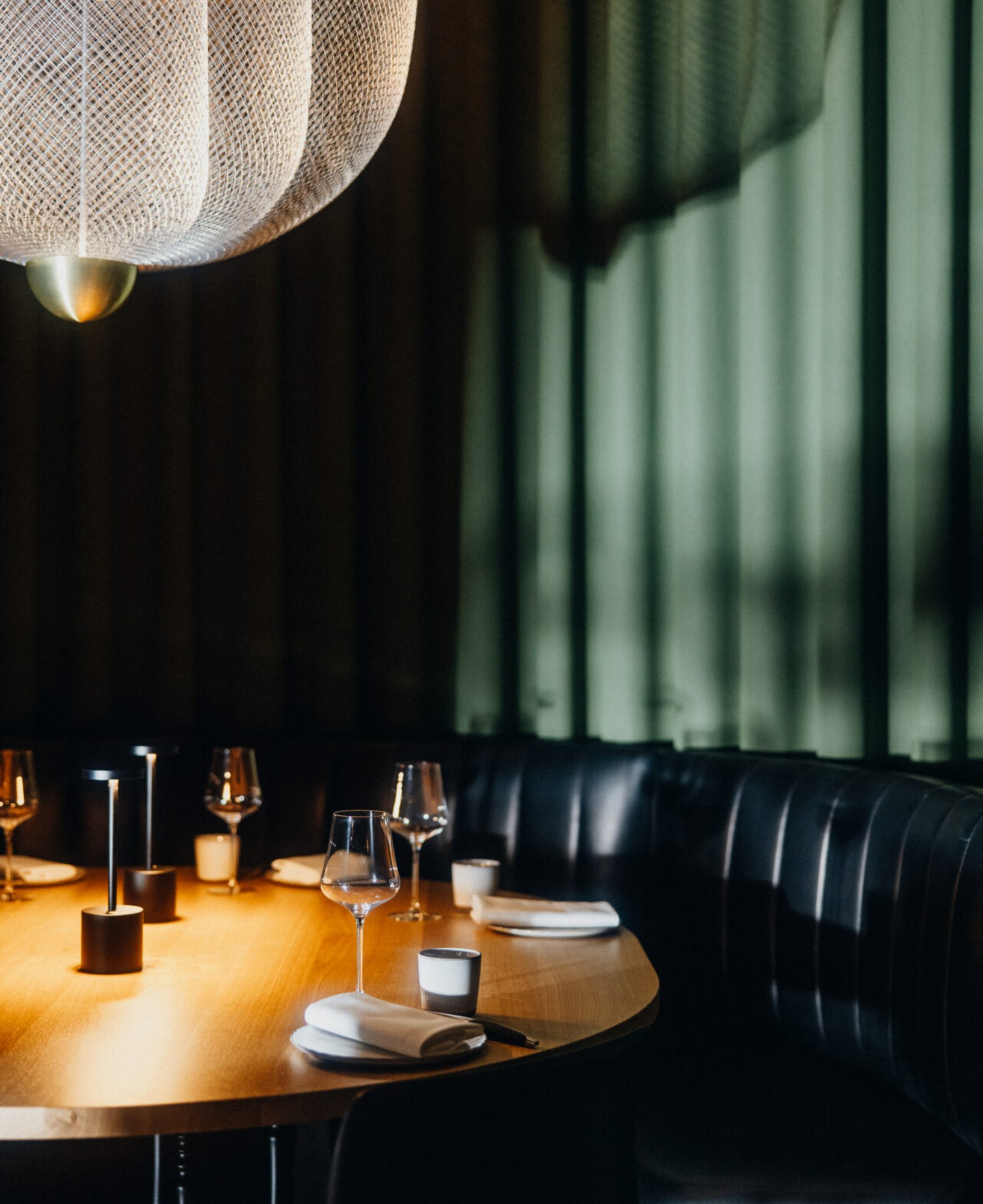 steinhalle innenarchitektur